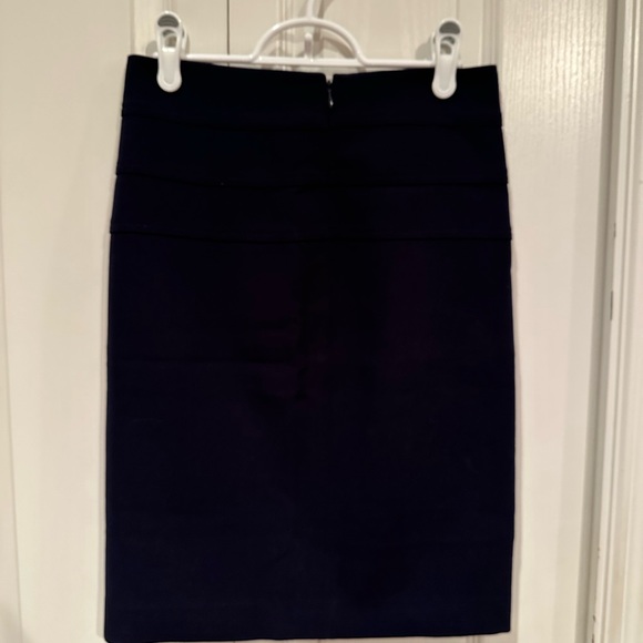 EUC Diane Von Furstenburg pencil skirt - Picture 2 of 5